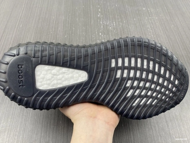 Yeezy White Core Adidas Boost BY1604 Black V2 350 1022